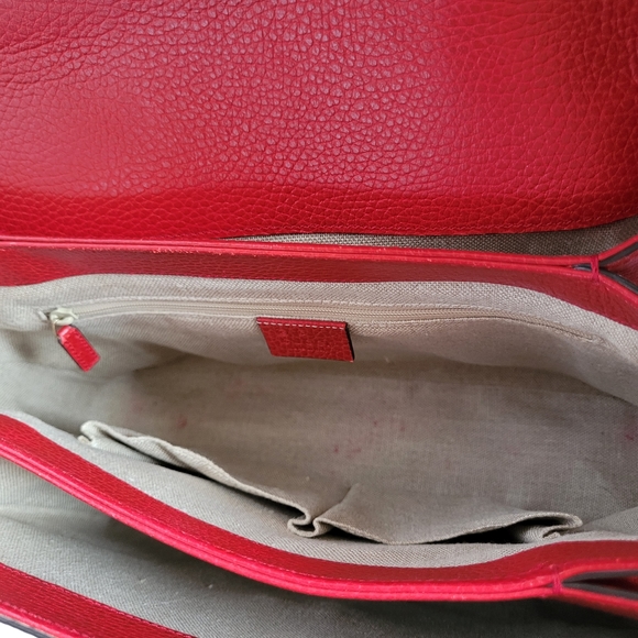Gucci Red Double G Leather Handbag with Gold Accents - Picture 12 of 15